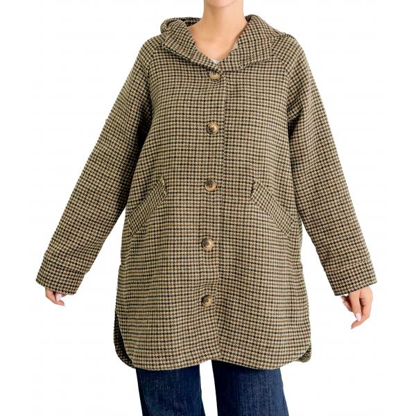 Cappotto fantasia con cappuccio e bottoni